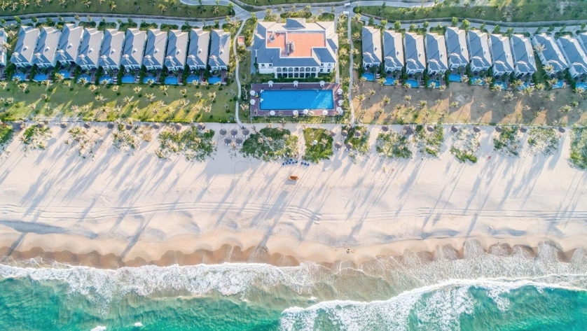 Nhiều khách sạn, resort ở Khánh Hòa đã được các tổ chức, đơn vị uy tín vinh danh về chất lượng dịch vụ